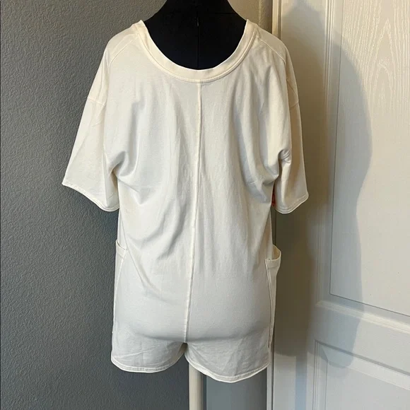 FP Movement by Free People Hot Shot T-Shirt Romper V-Neck Bleached Clay XS NEW - Picture 9 of 11